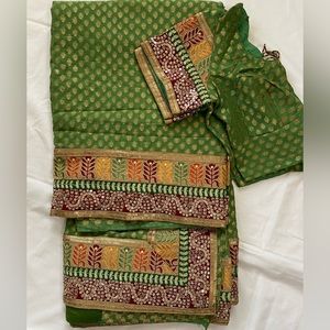 Green bhandani saree